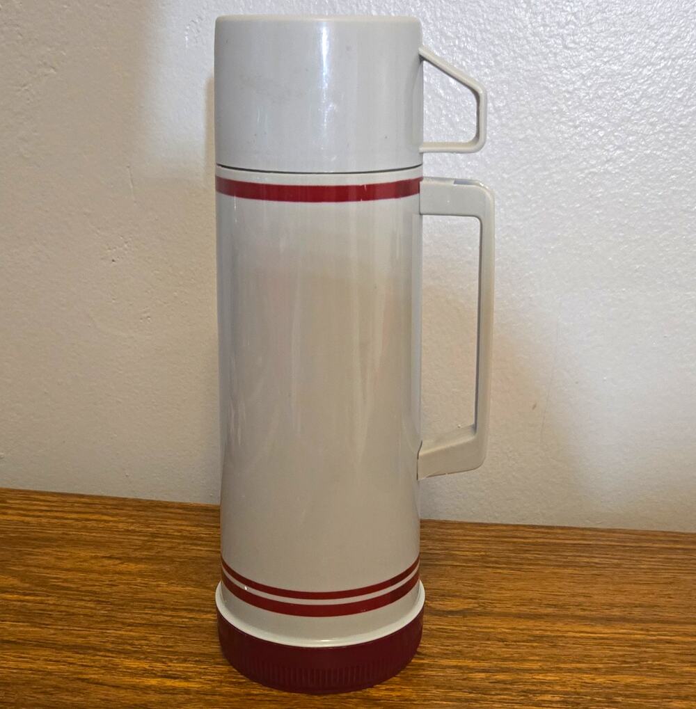 Aladdin 1 Pint Vacuum Flask Thermos Gray/Red Striped Insulated Twist Lid Handle